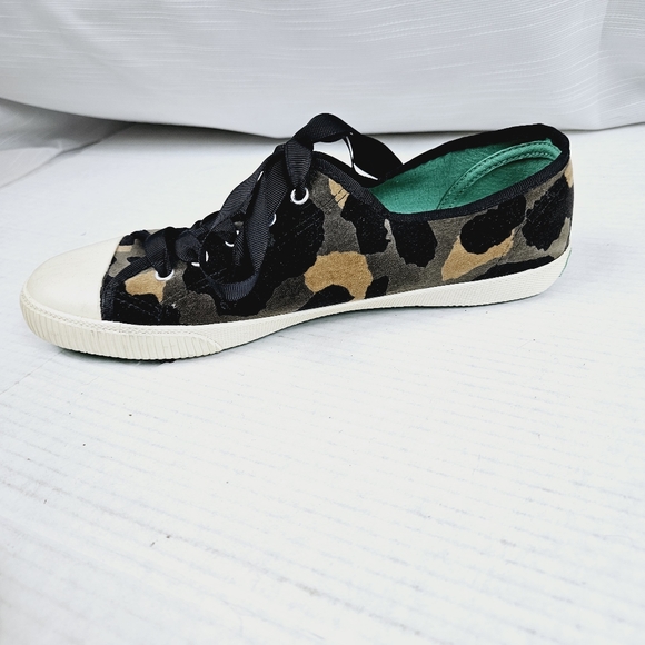 Boden Animal Print Sneaker size 41 - Picture 2 of 10